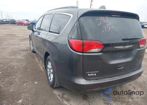 2020 Chrysler Voyager Lxi z USA, uszkodzony, nr VIN 2C4RC1DG9LR265439